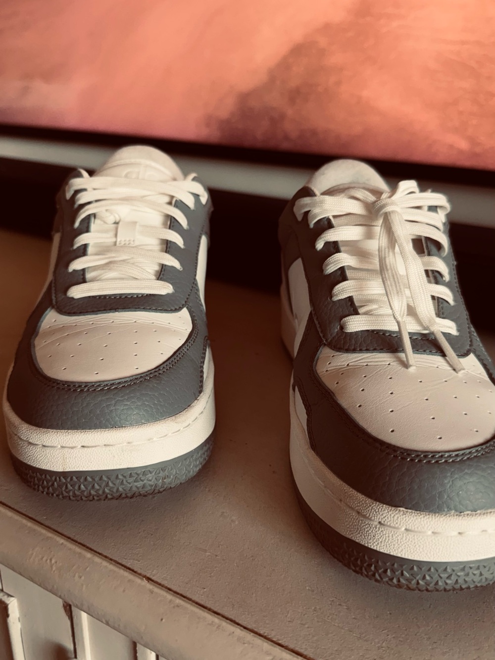 Alo Recovery Mode Sneaker in White and Gray